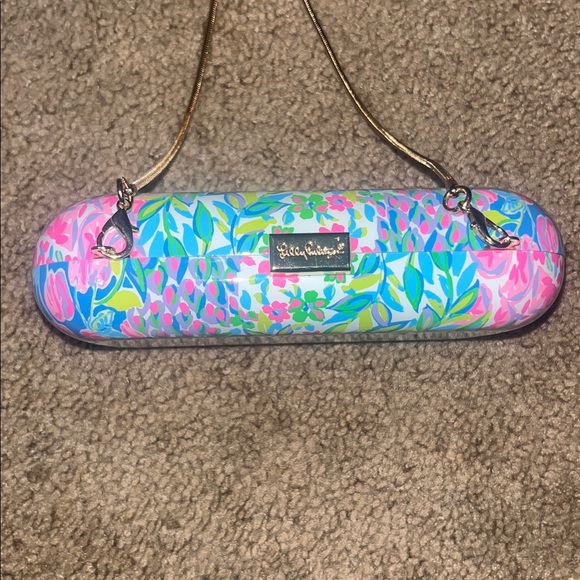 Lilly Pulitzer A Cherry On Top Floral Hard Shell‎ Crossbody Clutch Gold Chain